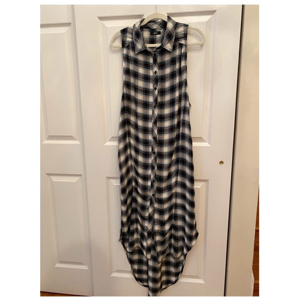 BDG High Low Sleeveless Flannel